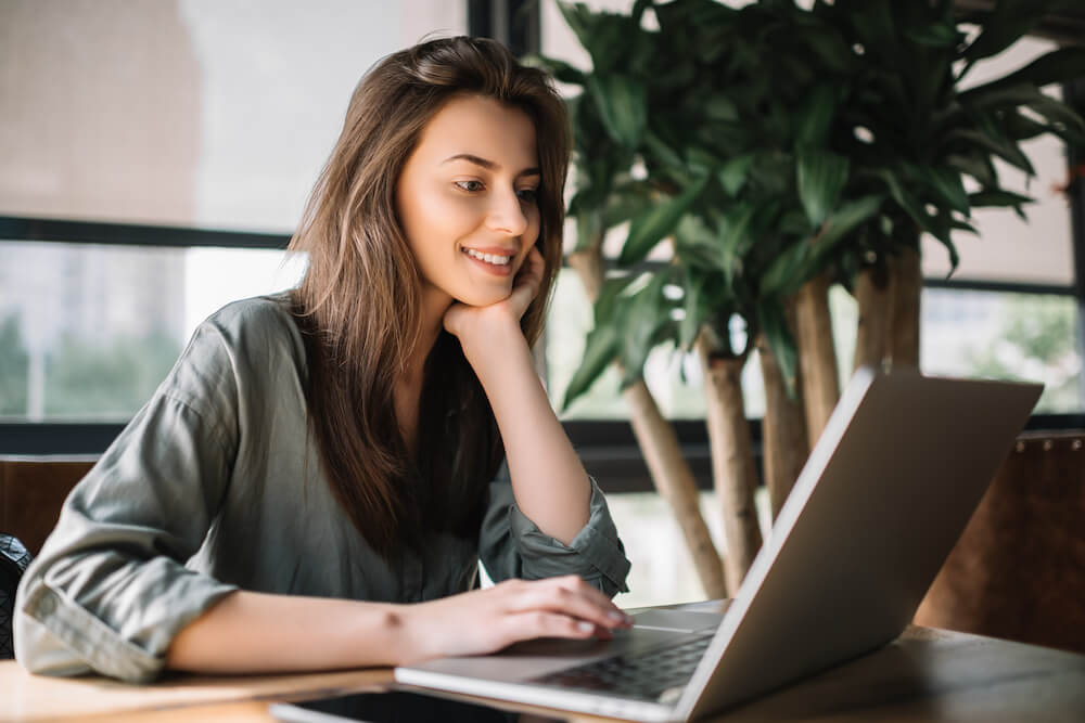 Do Recommendation Letters Discriminate?