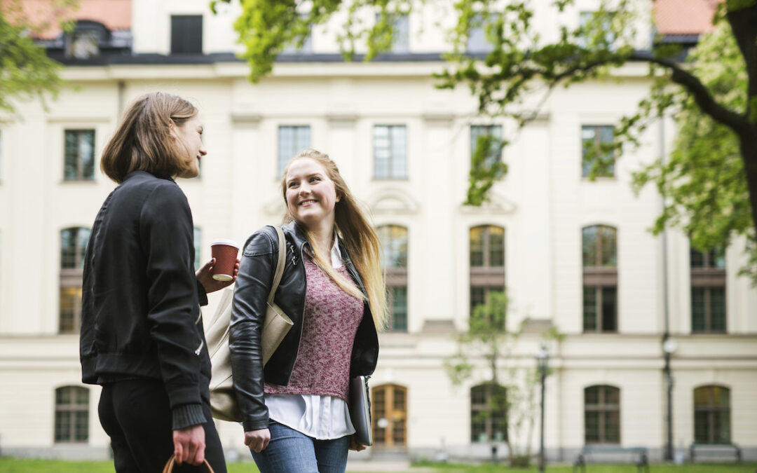 Interested in Science and the Humanities? 3 Interdisciplinary Hooks that Will Make You Stand Out to Top Colleges