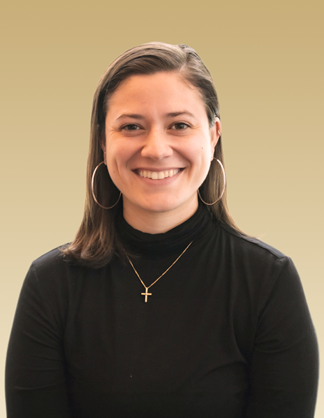 Headshot photo of Fatima.